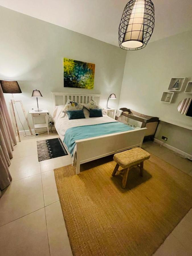 Beachcove Apartment 2 Pereybere Beach Exteriér fotografie